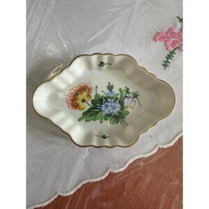 Herend rare scalloped 24K trim vintage trinket dish a5 x 3.5"